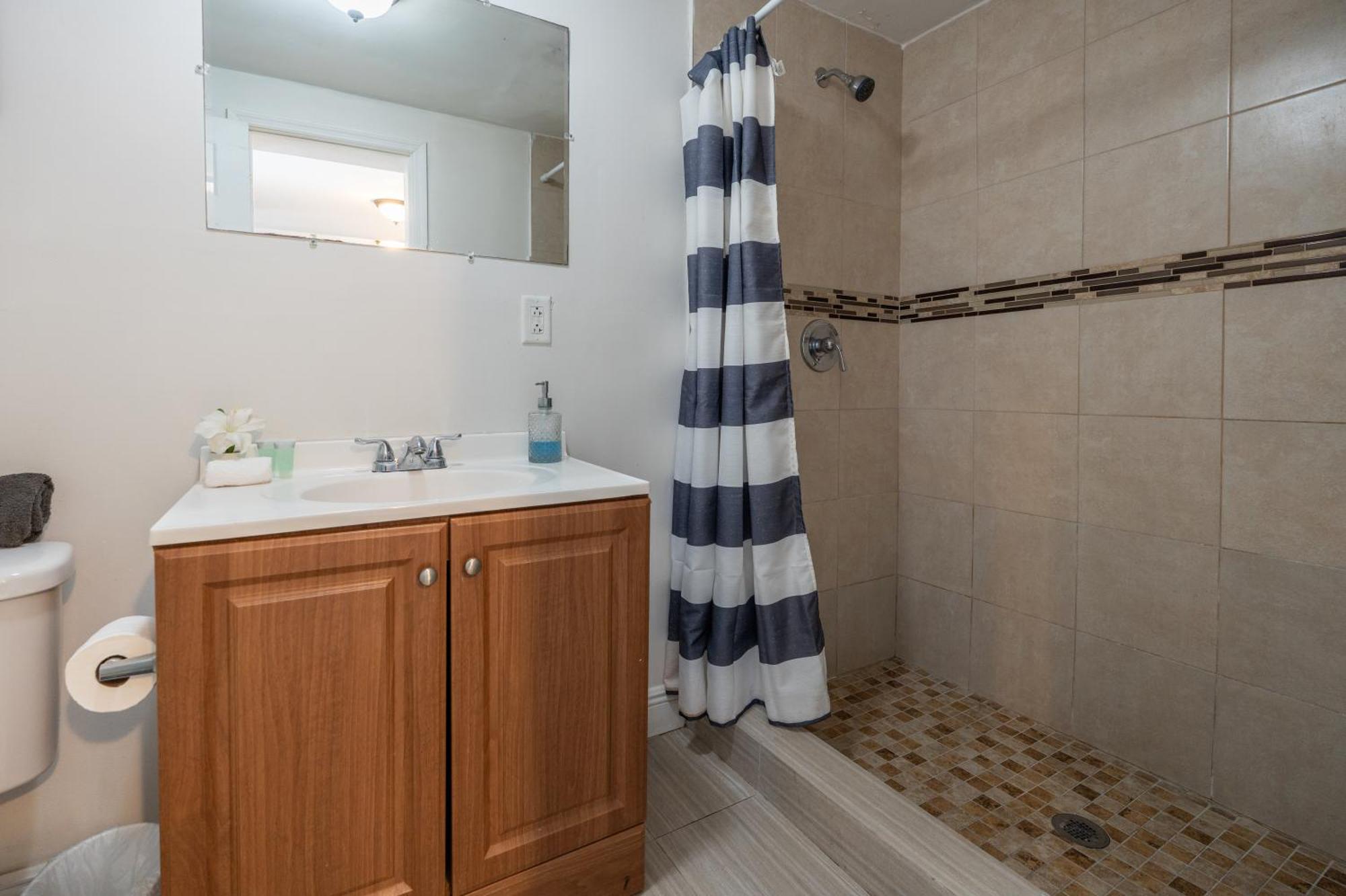 Cozy Private Apts In Hollywood By Hard Rock Casino! Exterior photo